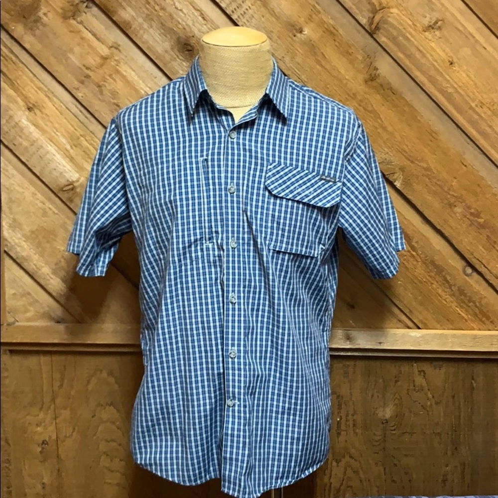 Eddie Bauer travel shirt L